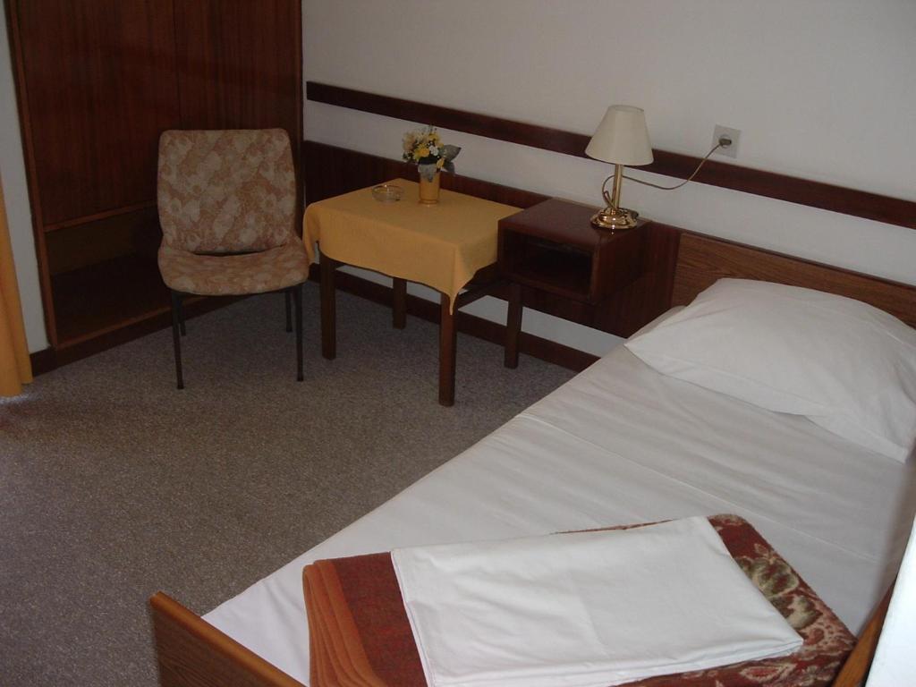 Depadansa Marina & Primorka Hotel Omišalj Cameră foto